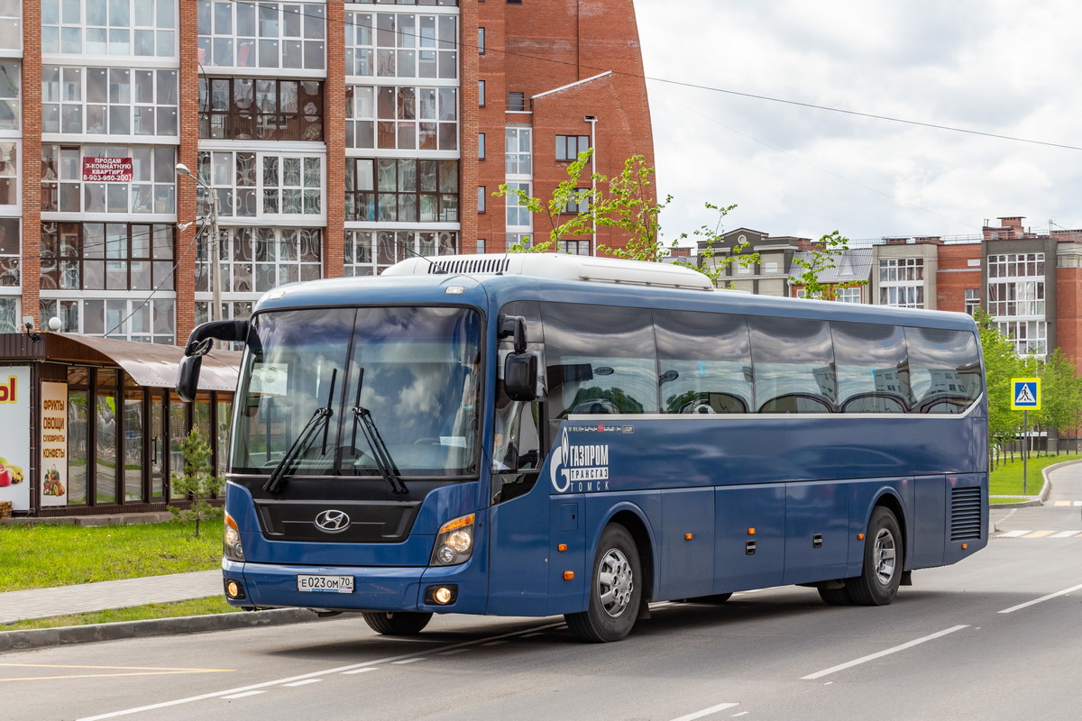 Томская область, Hyundai Universe Space Luxury № Е 023 ОМ 70