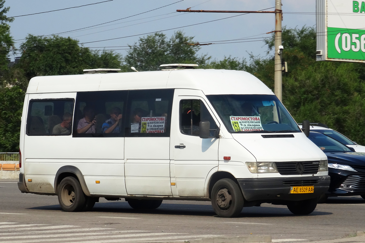 Днепропетровская область, Mercedes-Benz Sprinter W904 412D № AE 8509 AA
