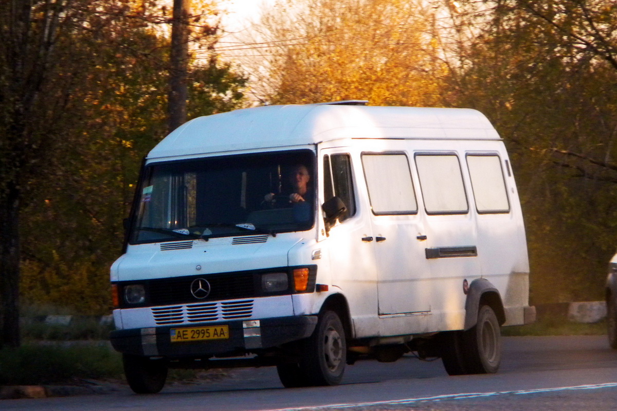 Днепропетровская область, Mercedes-Benz T1 410D № AE 2995 AA