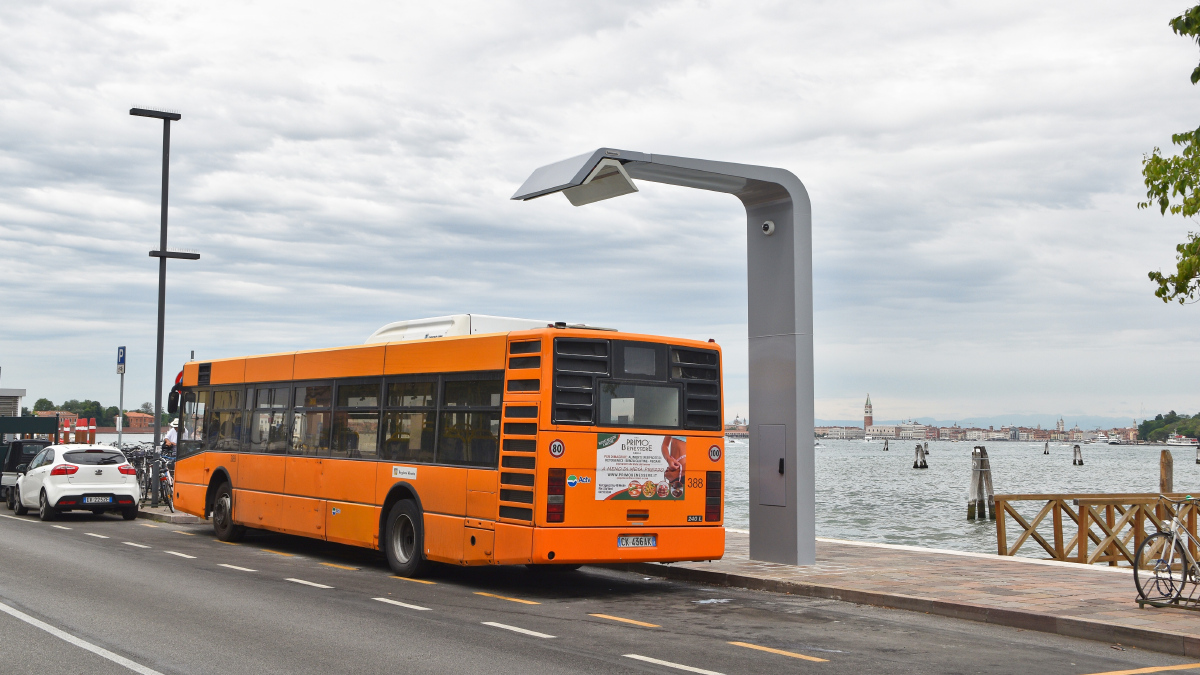 Италия, BredaMenarinibus M240 LU № 388