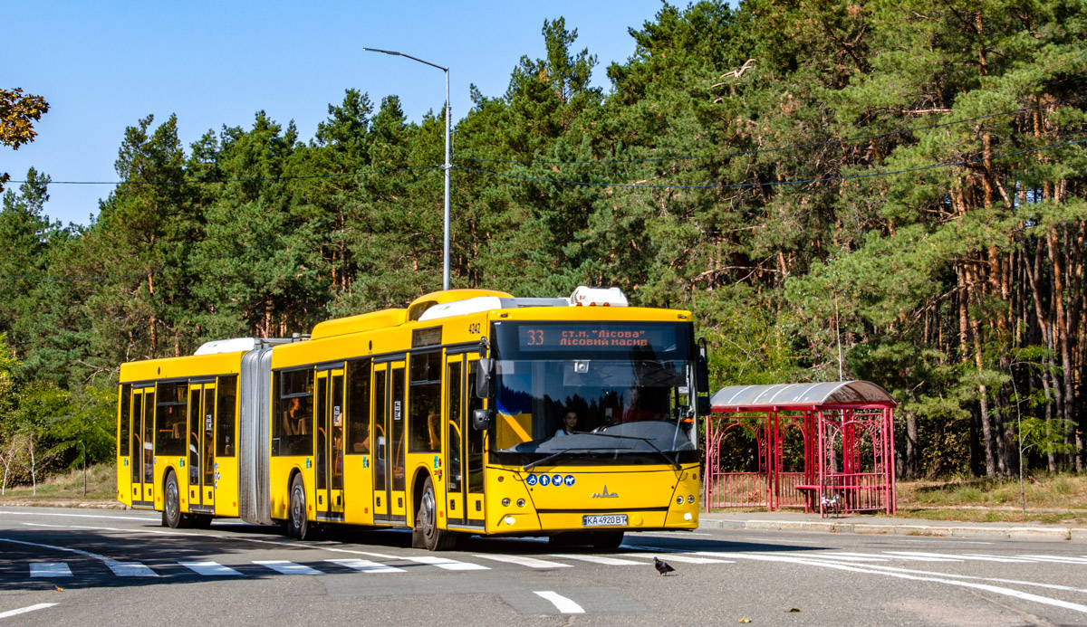 Киев, МАЗ-215.069 № 4242