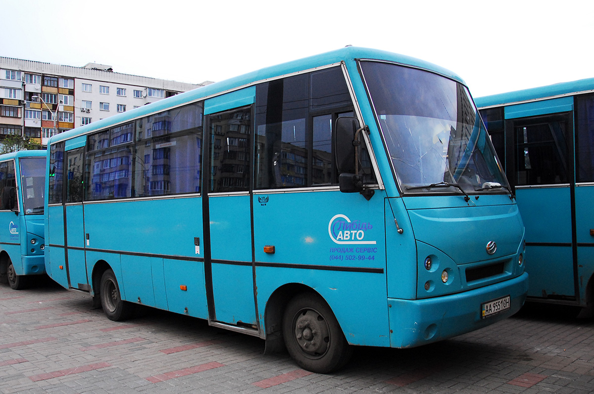 Киев, I-VAN A07A1-404 № AA 9551 OH