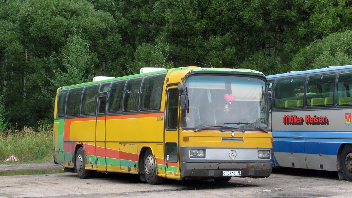 Санкт-Петербург, Mercedes-Benz O303-14RHS № О 104 АС 198
