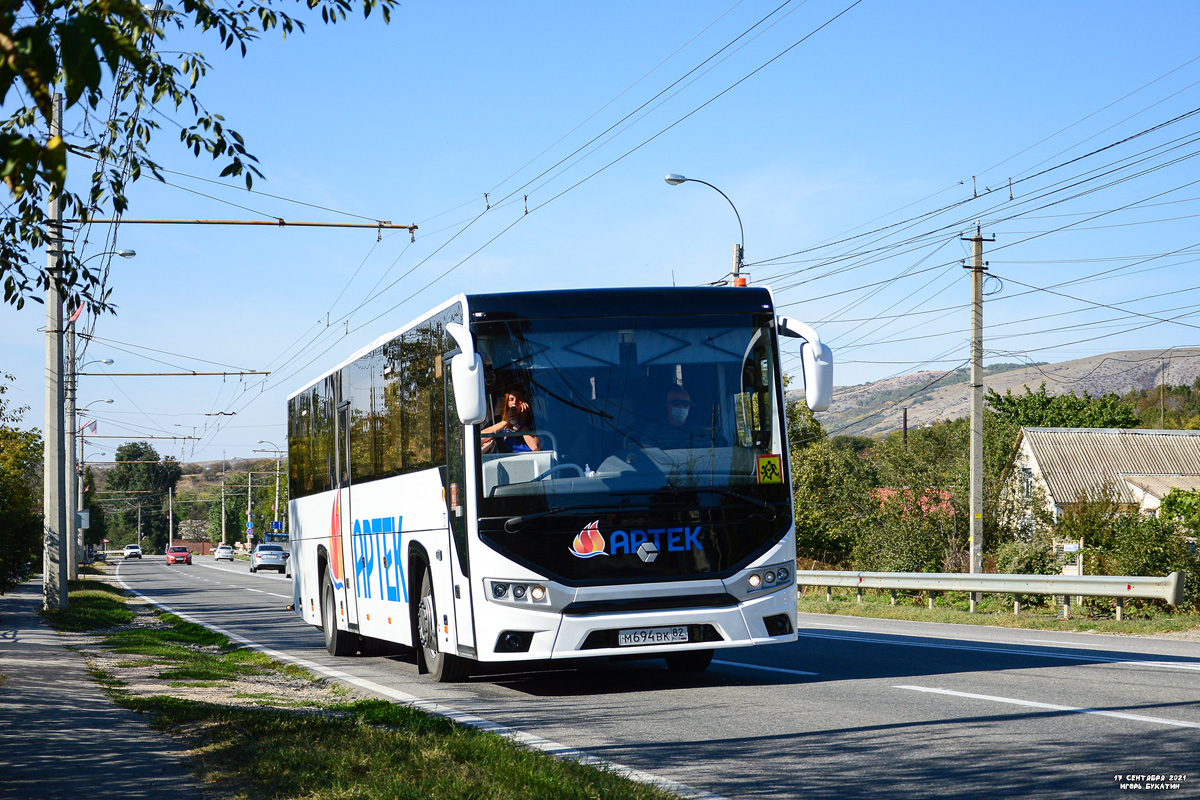 Республика Крым, 628402 “Voyager” № М 694 ВК 82