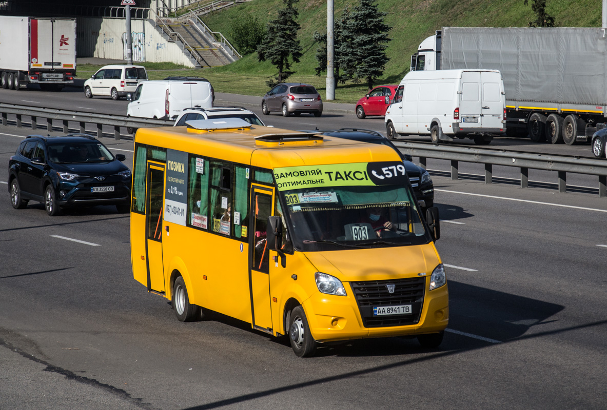 Киев, Рута 22 № AA 8941 TB