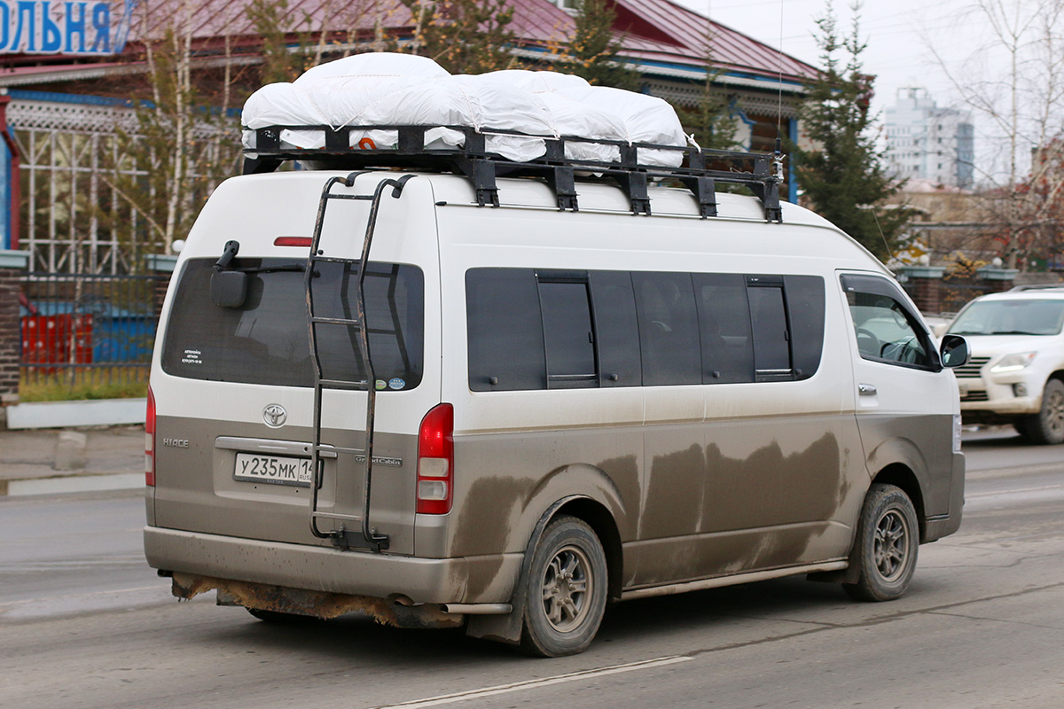 Саха (Якутия), Toyota HiAce (V H200) № У 235 МК 14