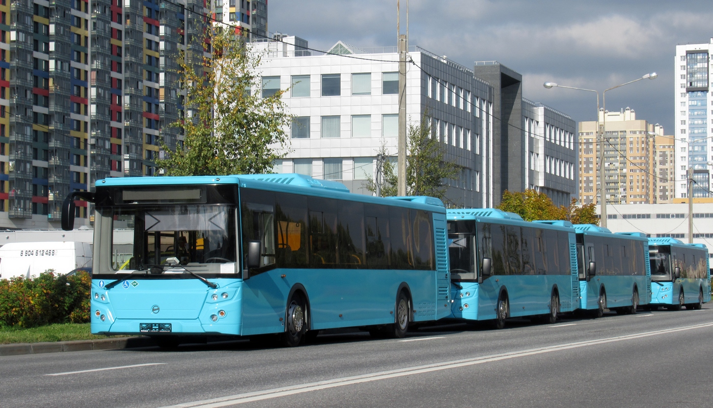 Saint Petersburg — New buses