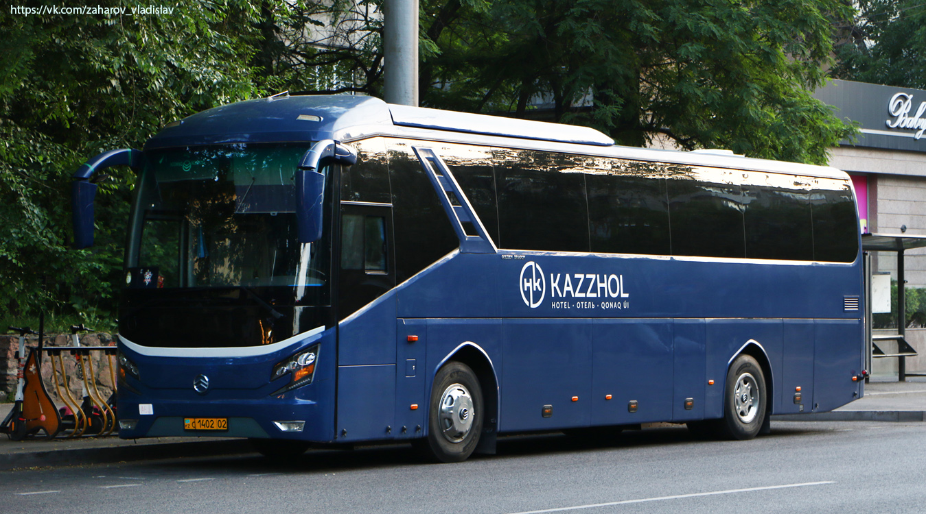 Алматы, Golden Dragon XML6126JR № C 1402 02