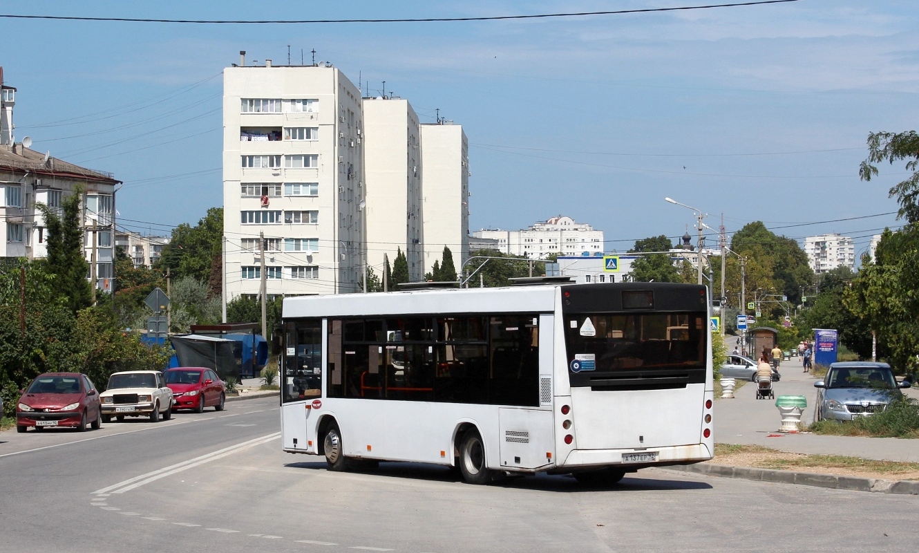 Севастополь, МАЗ-206.060 № А 137 ЕР 92