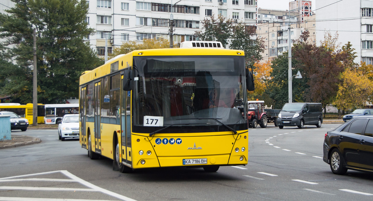 Киев, МАЗ-203.015 № 7820
