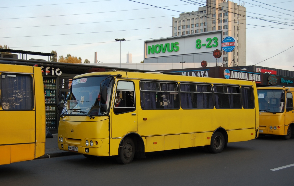 Киев, Богдан А09201 № AA 8235 EI