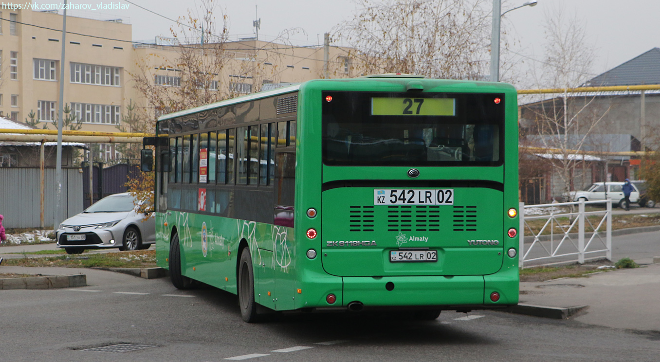 Алматы, Yutong ZK6118HGA № 542 LR 02