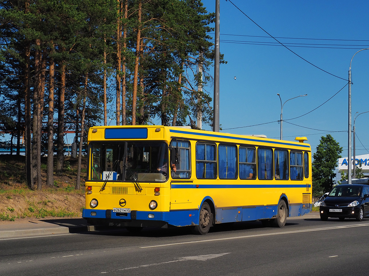 Ленинградская область, ЛиАЗ-5256.35-01 № В 262 ТМ 47