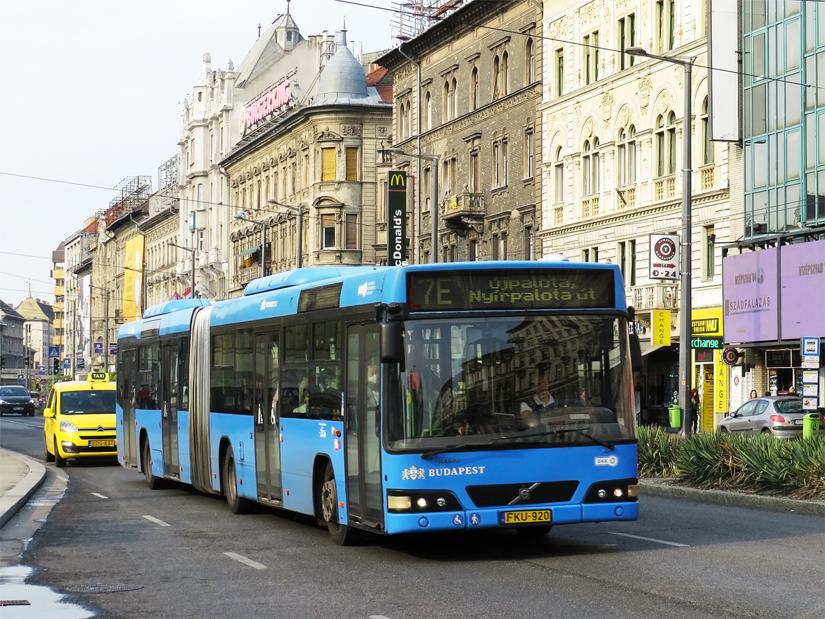 Венгрия, Volvo 7700A № FKU-920