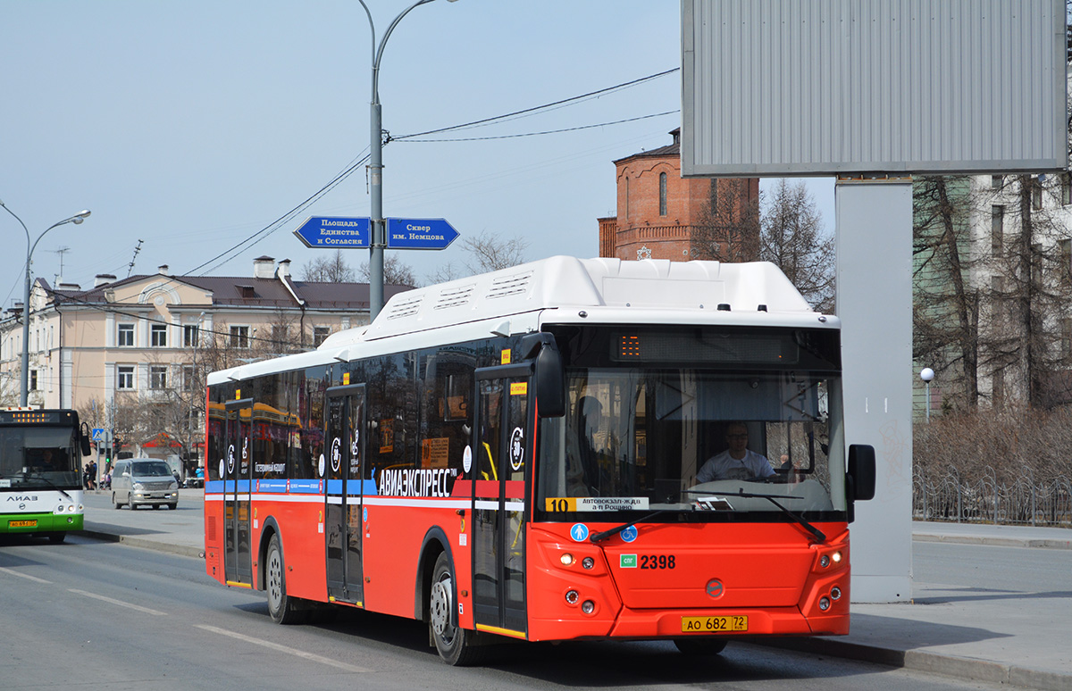 Тюменская область, ЛиАЗ-5292.67 (CNG) № 2398