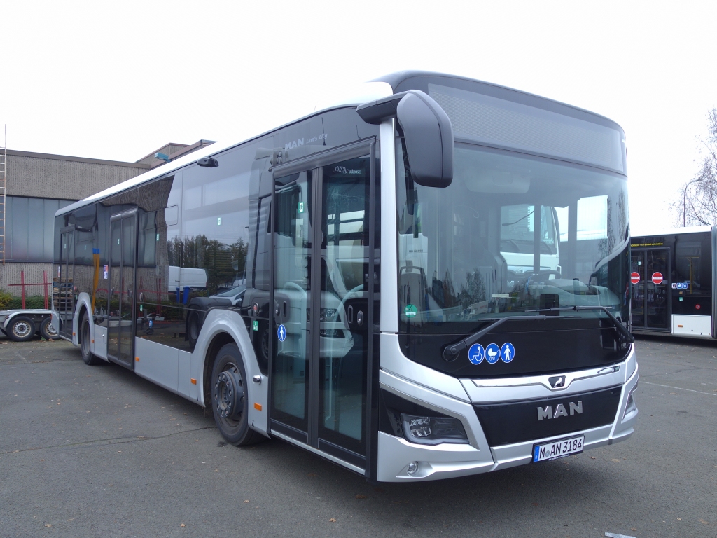 Бавария, MAN 12C Lion's City 12 NL330 № M-AN 3184