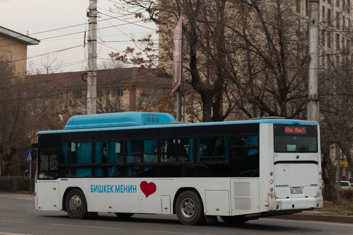 Кыргызстан, Yutong ZK6108HGH № 01 741 AG