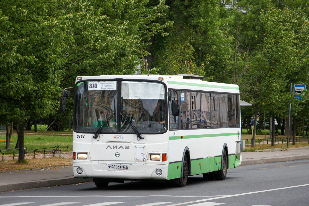 Szentpétervár, LiAZ-5293.60 sz.: 3767