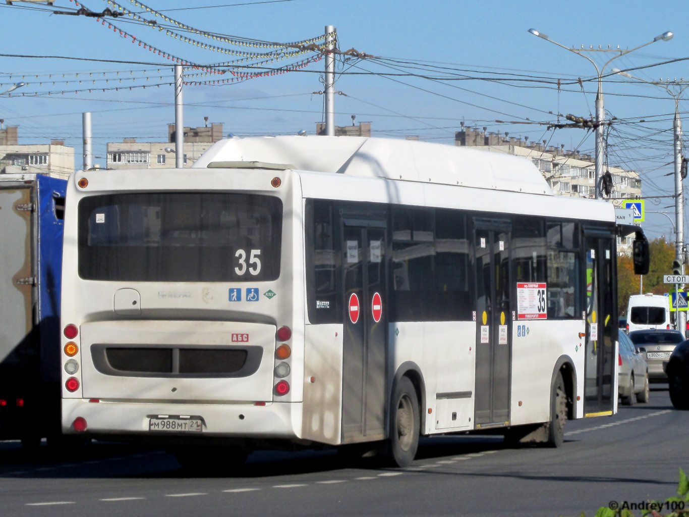 Чувашия, НефАЗ-5299-30-51 № М 988 МТ 21
