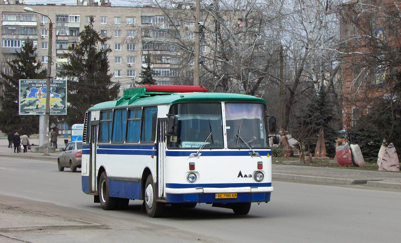 Dnipropetrovská oblast, LAZ-695N č. AE 7980 AA