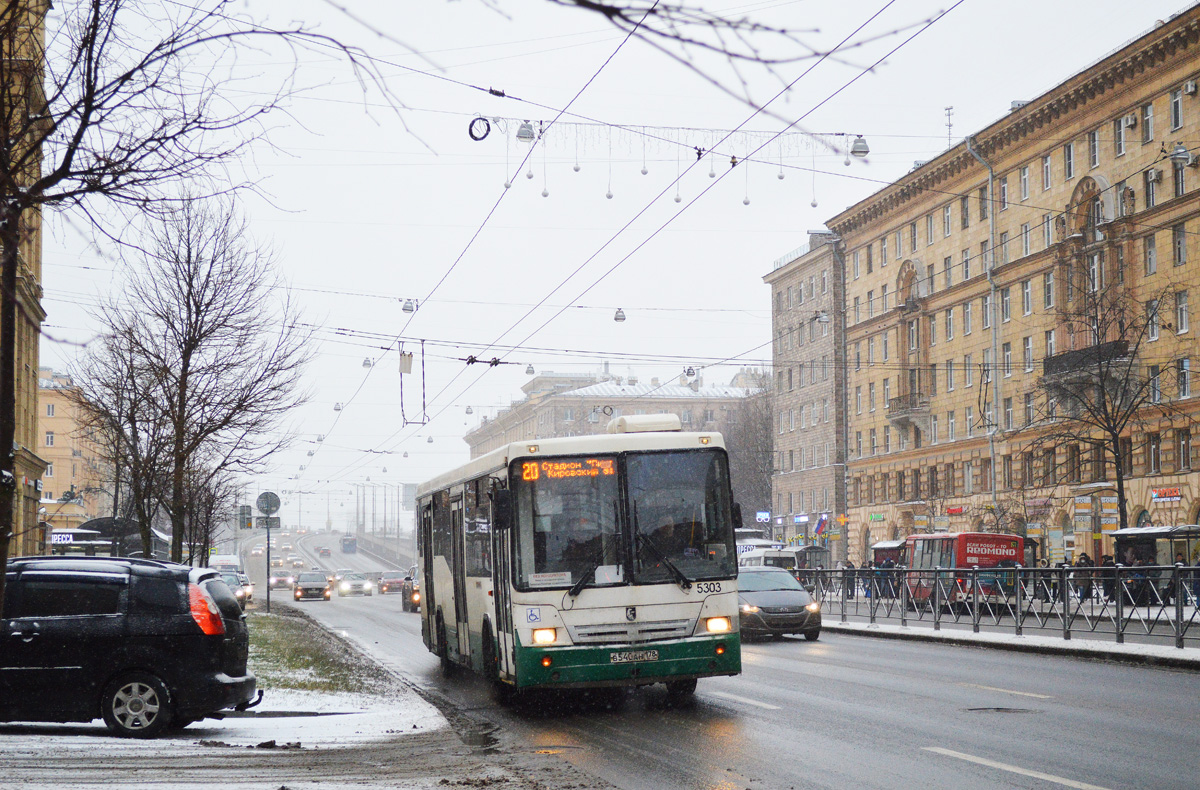 Saint Petersburg, NefAZ-5299-30-32 # 5303