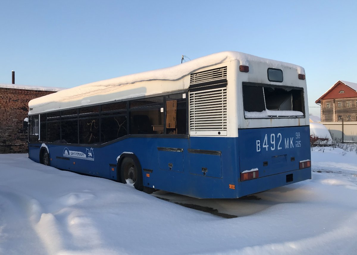 Leningrado sritis, MAZ-163 Nr. В 216 РМ 147