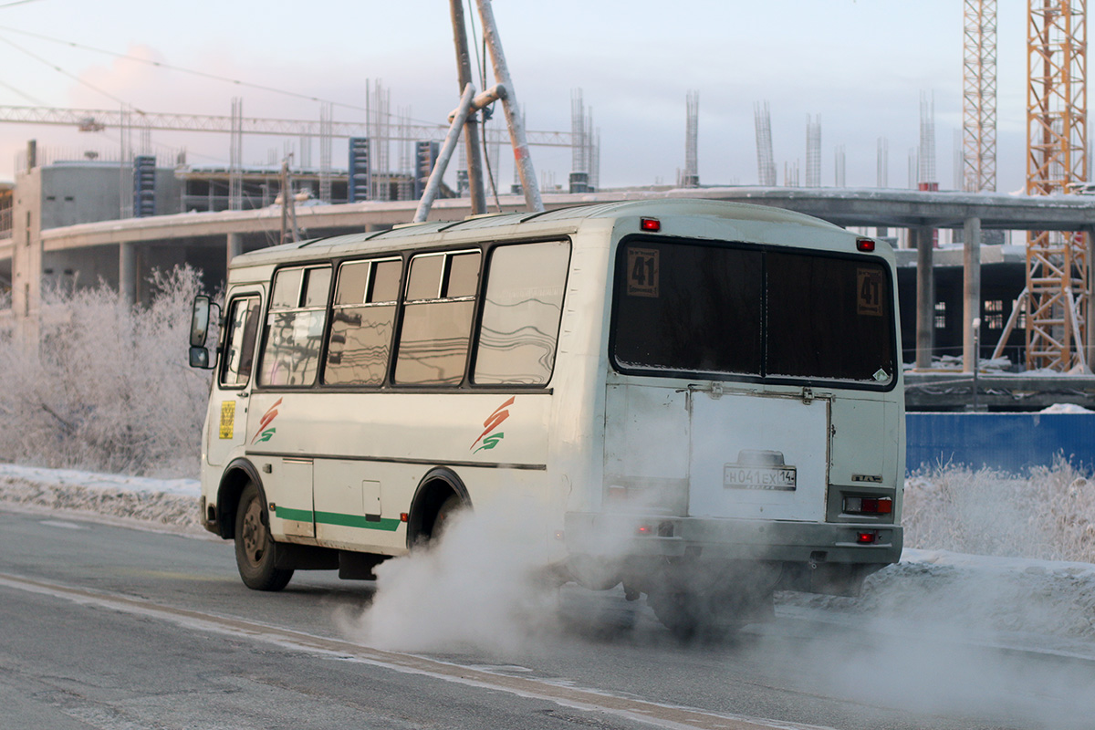 Jakutien Republik, PAZ-32054 Nr. Н 041 ЕХ 14