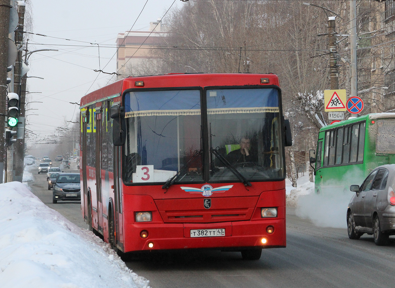 Кировская область, НефАЗ-5299-10-32 № Т 382 ТТ 43