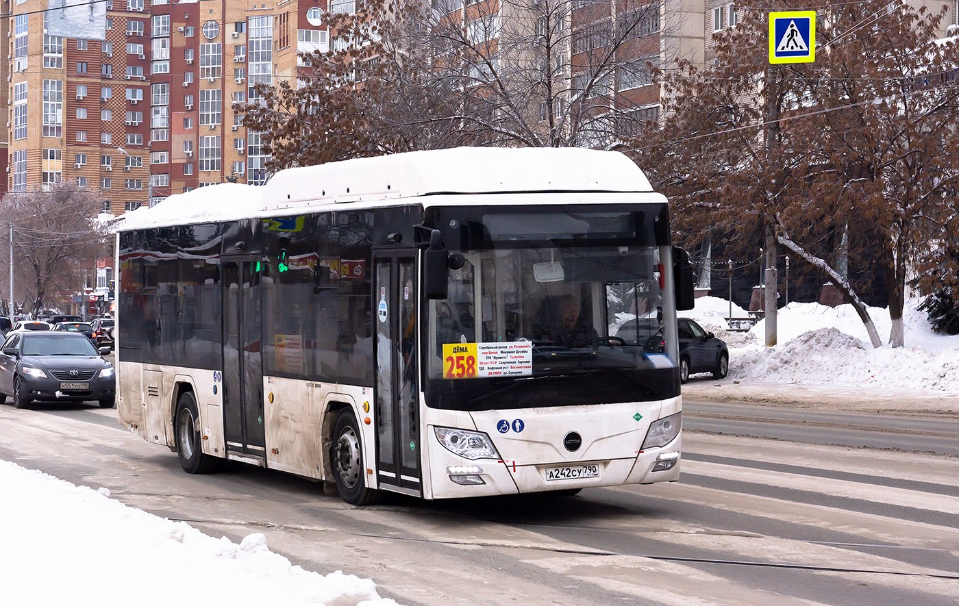 Башкортостан, Lotos-105C02 № А 242 СУ 790