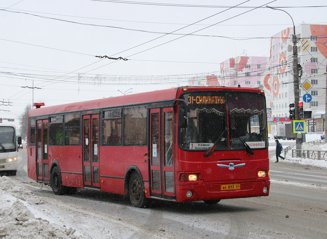 Кіраўская вобласць, ЛиАЗ-5256.53 № АК 893 43