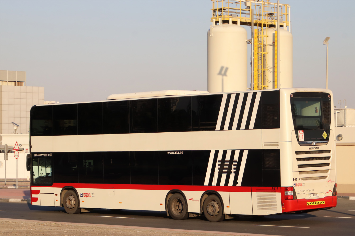 ОАЭ, Neoplan 488 N4526/3 Centroliner Evolution № E6217