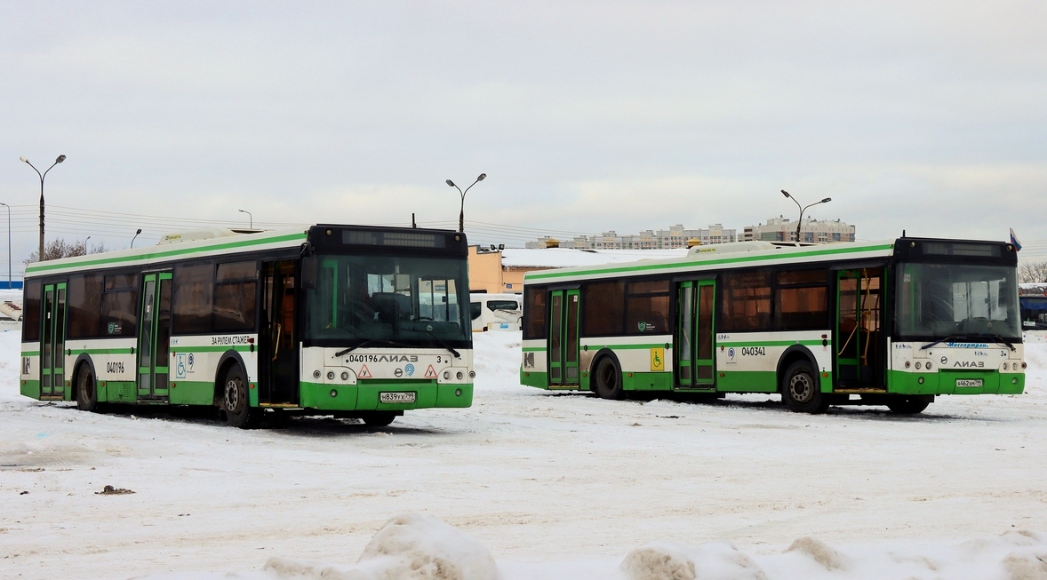 Московская область, ЛиАЗ-5292.22 (2-2-2) № А 462 ХМ 799; Московская область, ЛиАЗ-5292.22-01 № Н 839 УХ 799