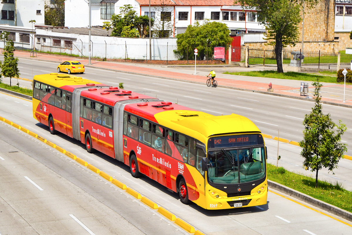 Колумбия, Marcopolo Gran Viale Biarticulado № E069