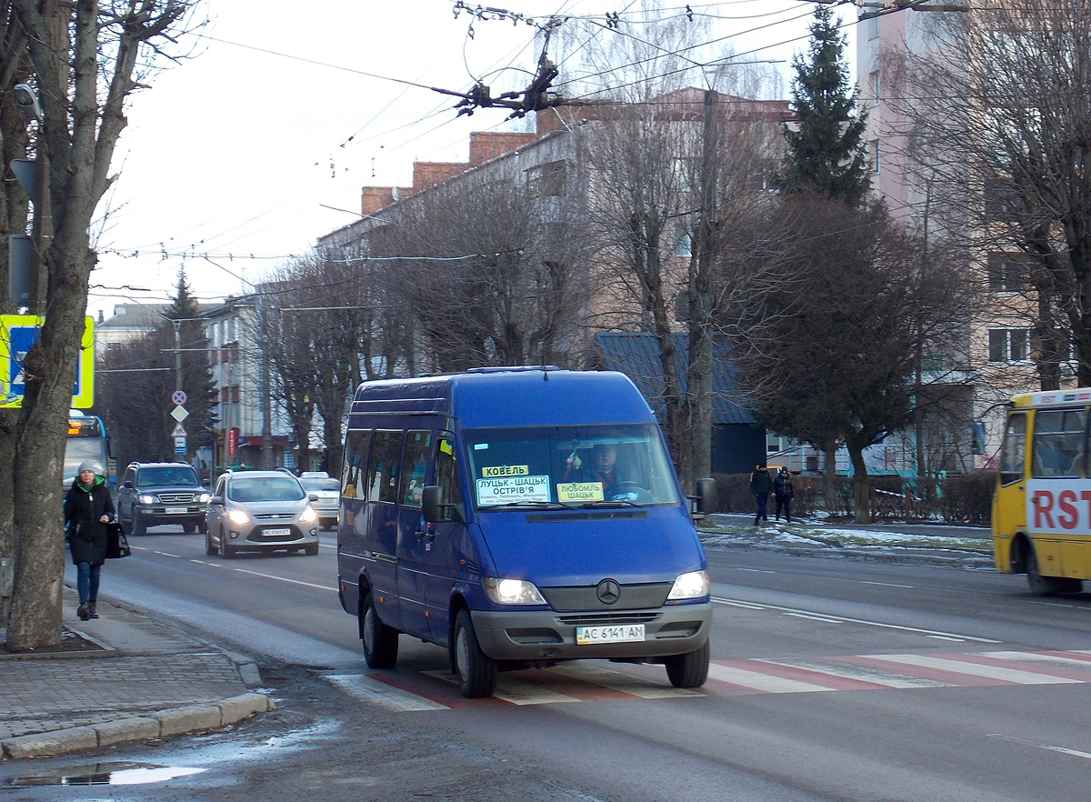 Волынская область, Dodge Sprinter № AC 6141 AM