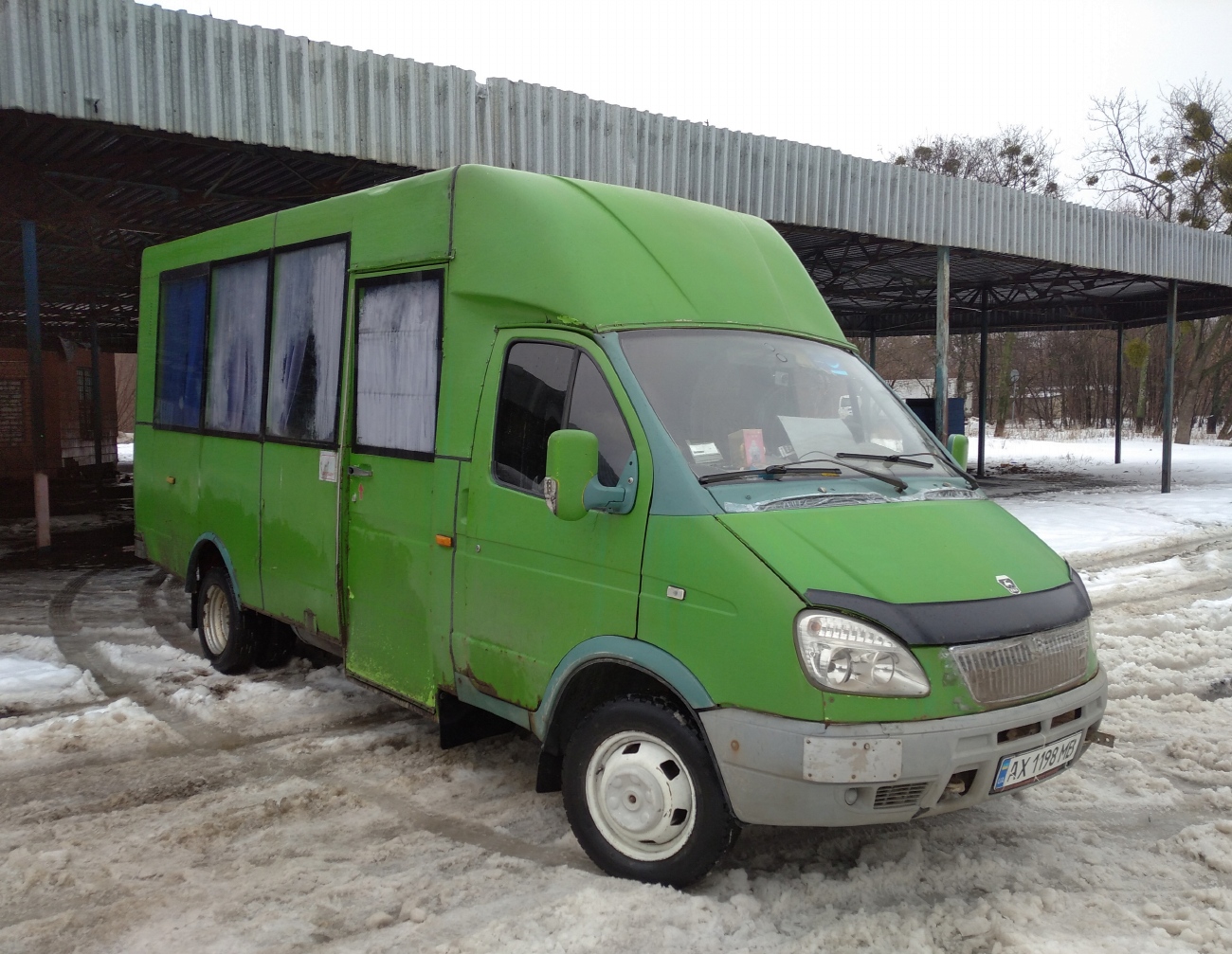 Харьковская область, Рута СПВ-17 № AX 1198 MB