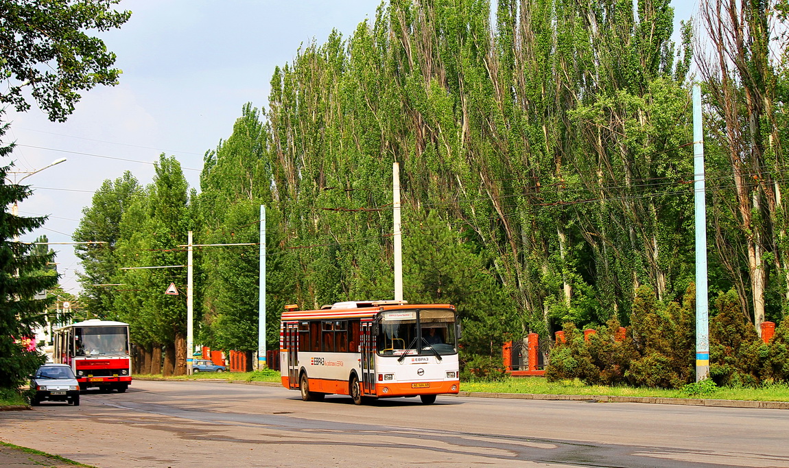 Dnepropetrovsk region, LiAZ-5256.53-01 № AE 1684 AB