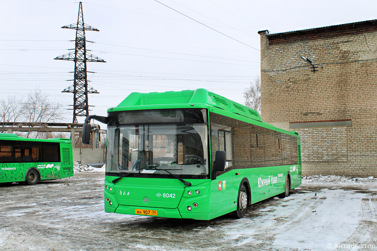 Челябинская область, ЛиАЗ-5292.67 (CNG) № 8042