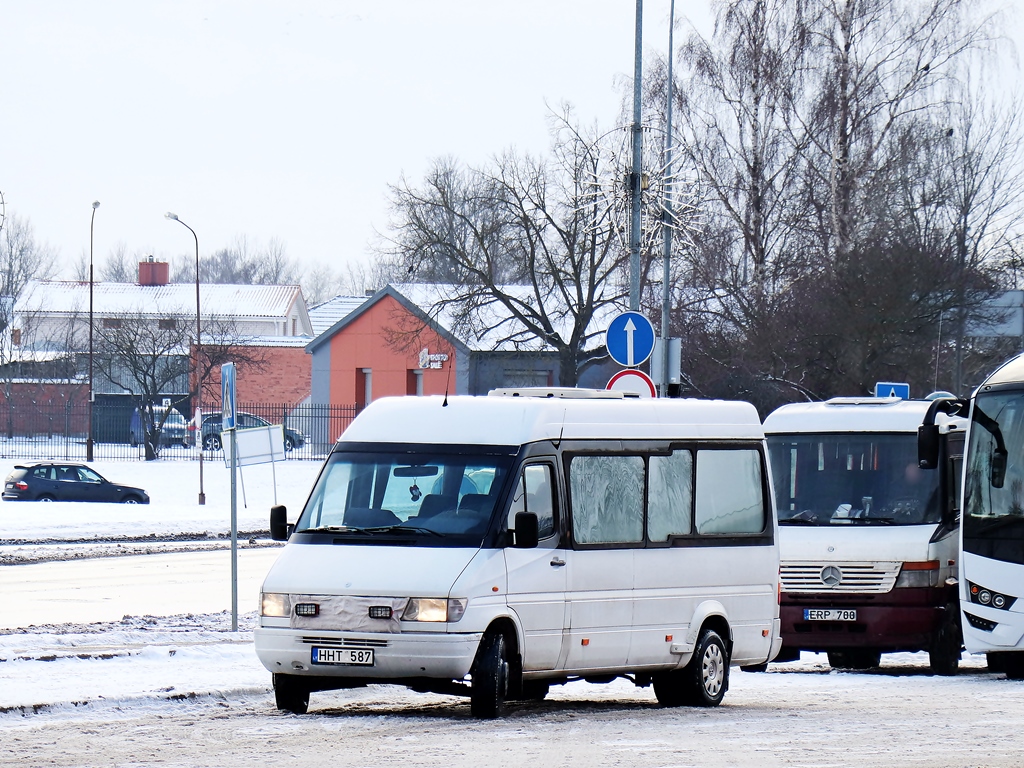 Литва, Q-Bus № HHT 587
