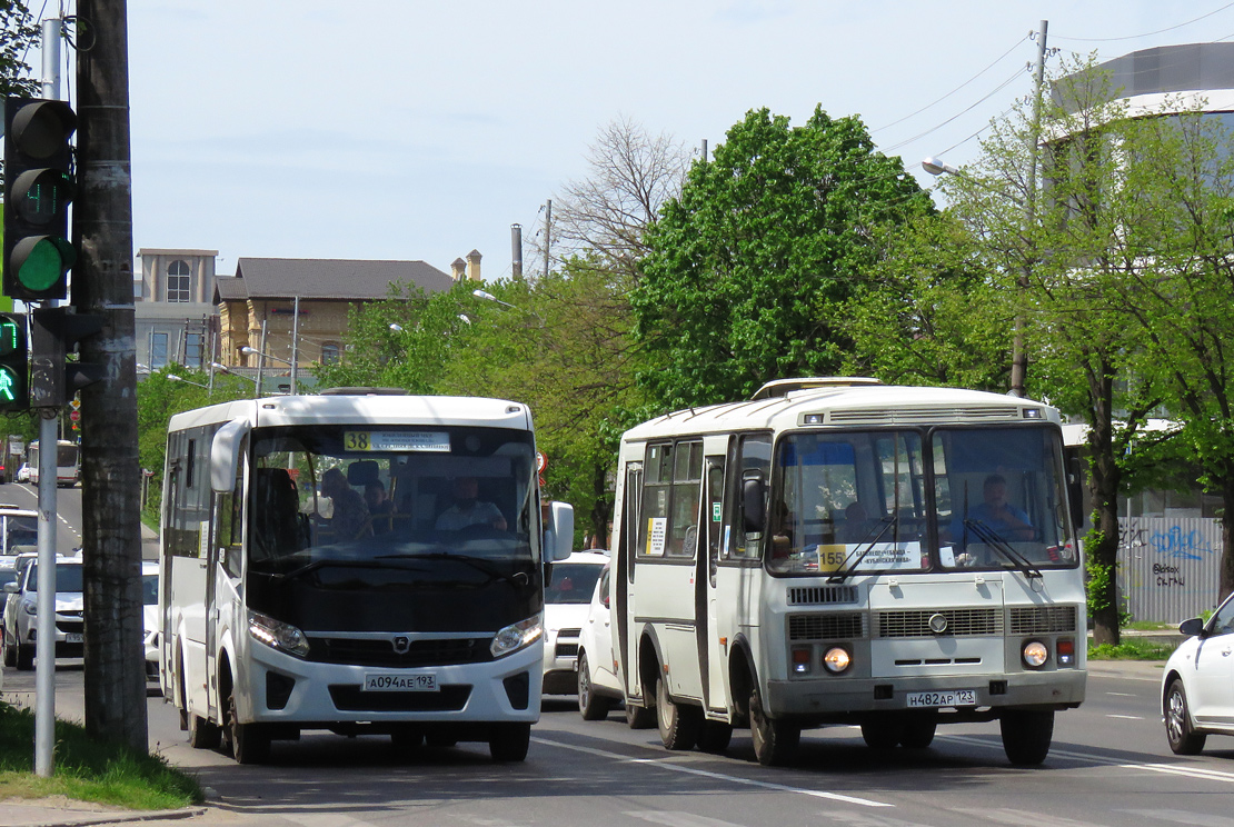 Krasnodar region, PAZ-320405-04 "Vector Next" # А 094 АЕ 193; Krasnodar region, PAZ-32054 # Н 482 АР 123
