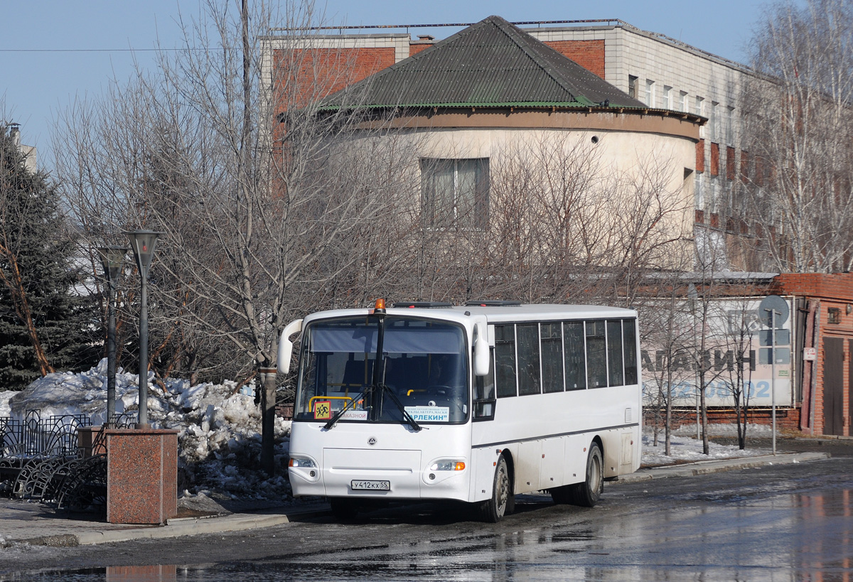 Омская область, КАвЗ-4238-61 № У 412 КХ 55