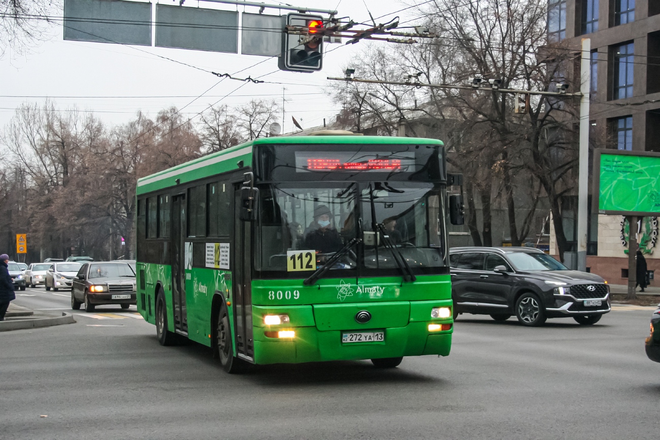 Almaty, Yutong ZK6108HGH č. 8009