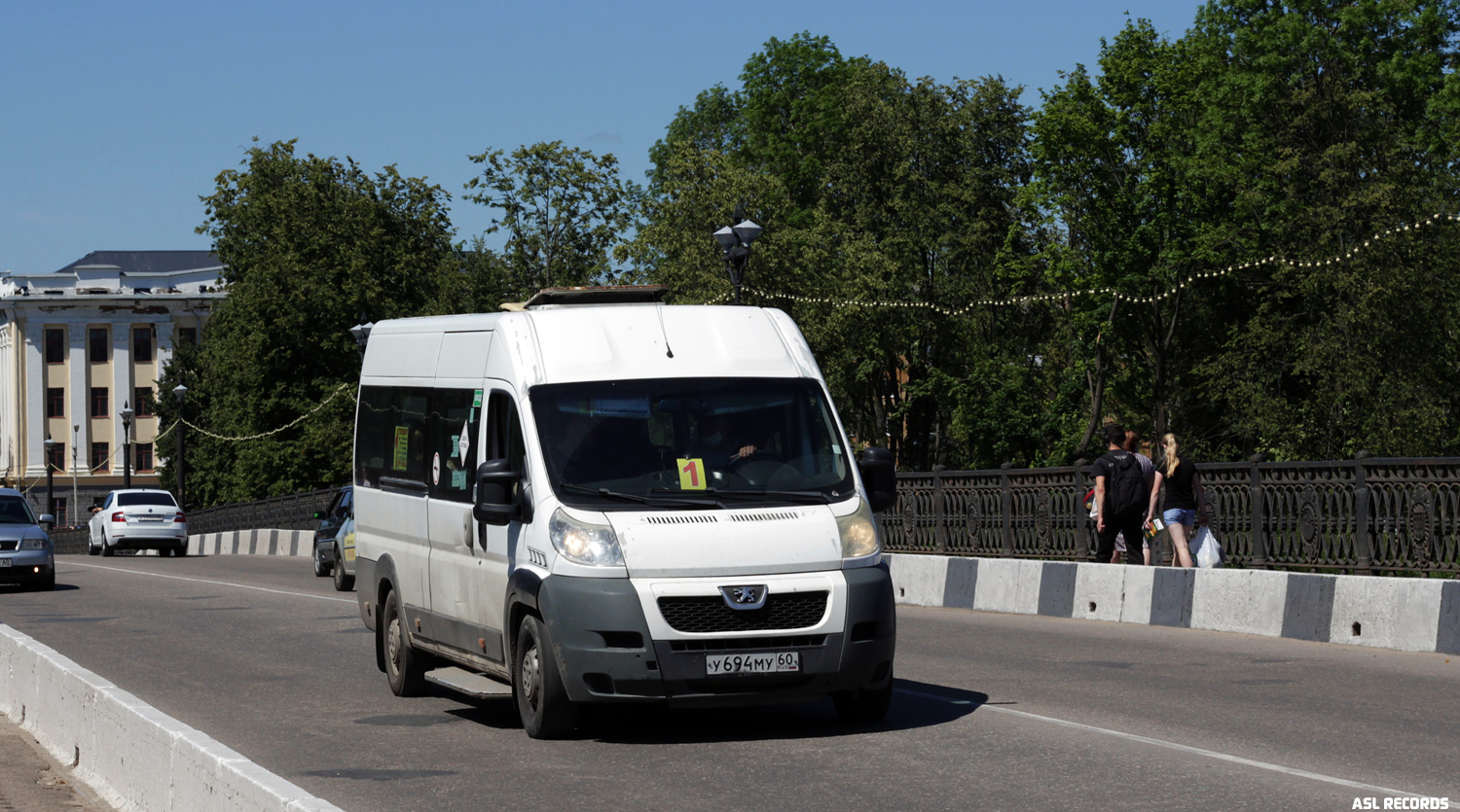 Псковская область, IRITO Boxer L4H2 (Z8P) № У 694 МУ 60