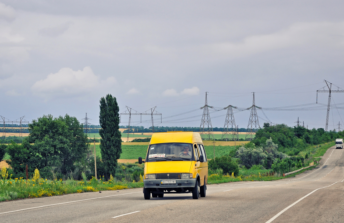 Днепропетровская область, Рута СПВ-15 (СПВ-33021.01-15) № AH 7353 HK