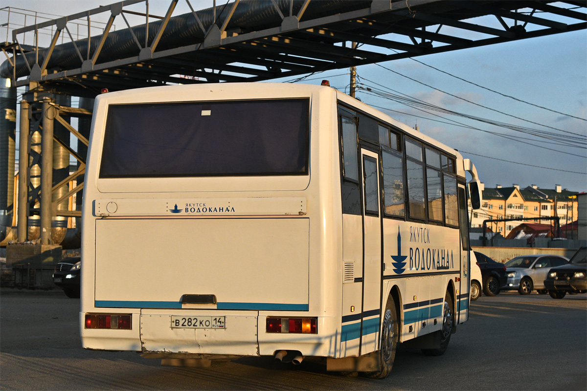 Саха (Якутия), КАвЗ-4235-32 № В 282 КО 14