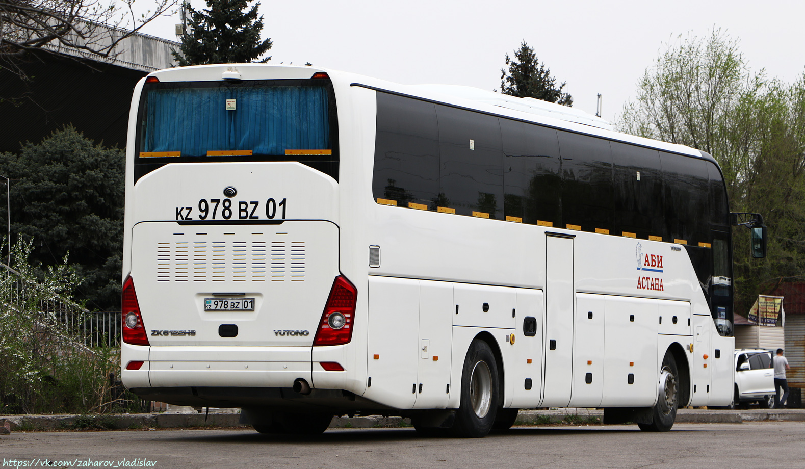 Астана, Yutong ZK6122H9 № 978 BZ 01