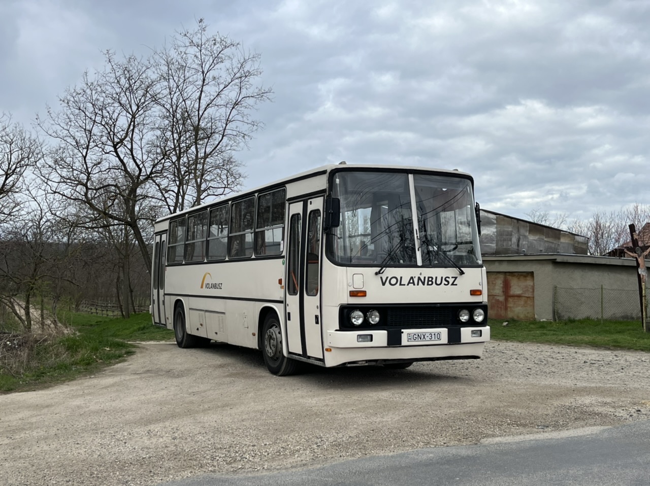 Ungārija, Ikarus 260.20M № GNX-310