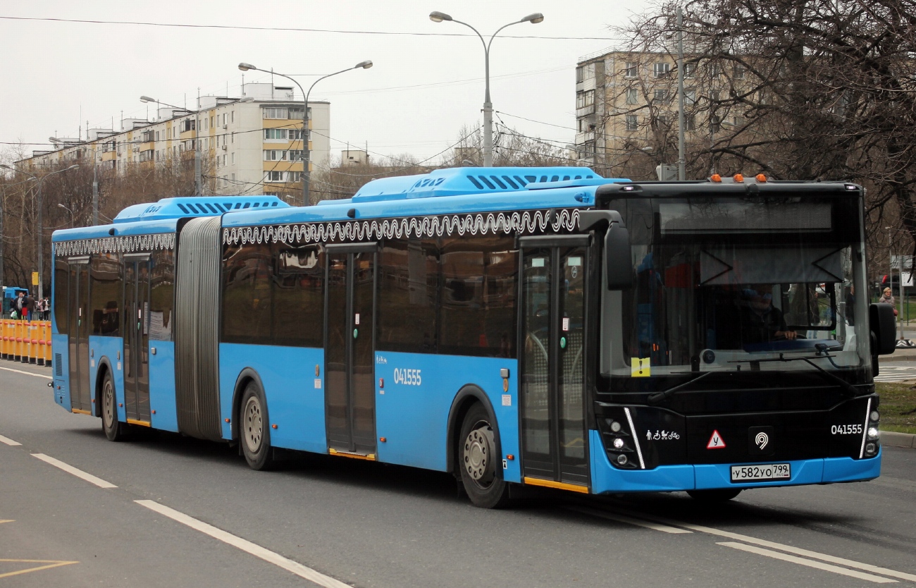 Moscow, LiAZ-6213.65 # 041555