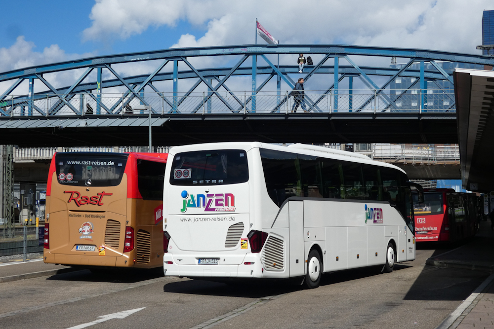 Баден-Вюртемберг, Setra S515HD № FR-JA 515