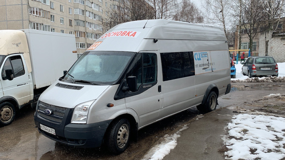 Чувашия, Нижегородец-222708  (Ford Transit) № В 704 ОА 21