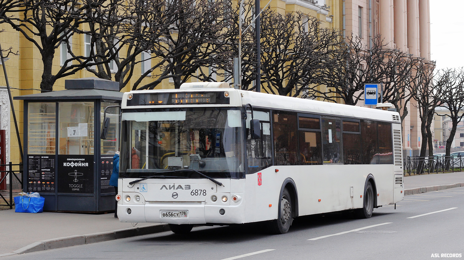 Saint Petersburg, LiAZ-5292.60 # 6878